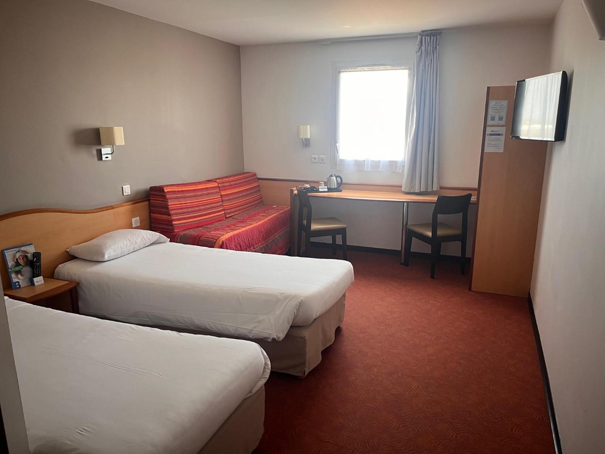 Brit Hotel Confort Montauban Exterior foto